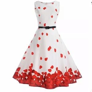 Sucrefas Whire & Red Rose Petals Belted